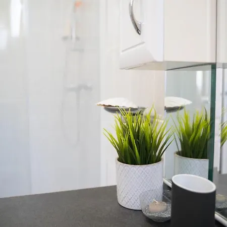 Sunny Garden Lägenhet